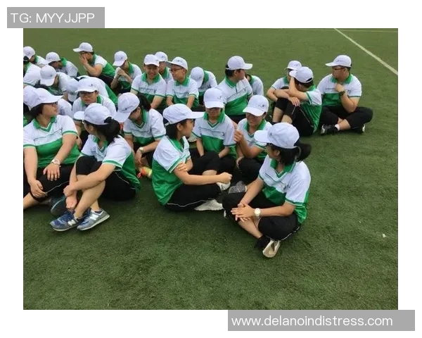 李明独家采访足球明星揭秘他们的训练生活与比赛心路历程