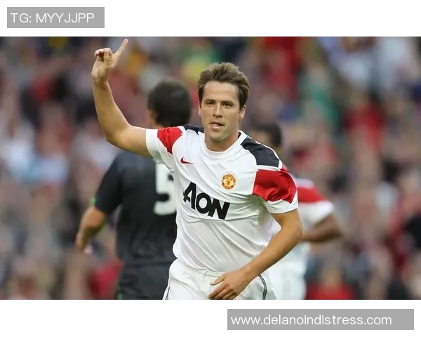 足球明星们的篮球时光:偶尔跨界展现运动魅力与激情 足球明星们的篮球时光:偶尔跨界展现运动魅力与激情