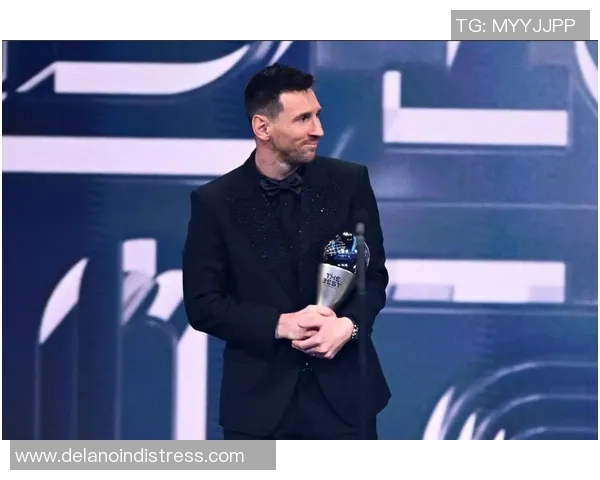 足球明星身着黑西服的时尚魅力瞬间展现与风格解析 足球明星身着黑西服的时尚魅力瞬间展现与风格解析